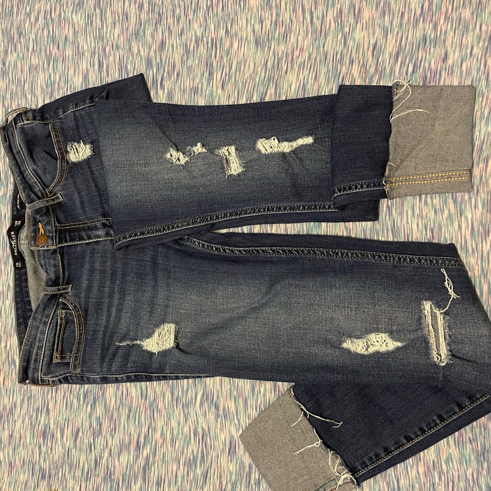 Hollister Capris.